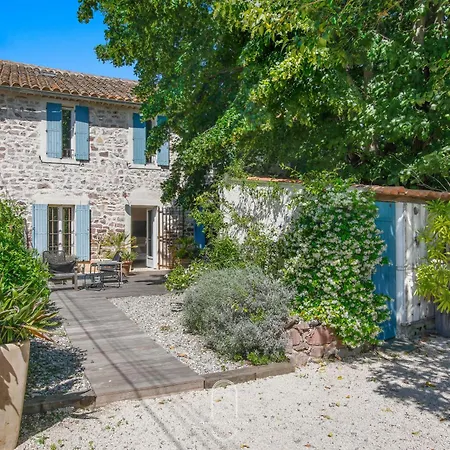 De Lila , Vieux Mas En Pierres Avec Piscine *