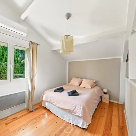 Villa De Lila , Vieux Mas En Pierres Avec Piscine