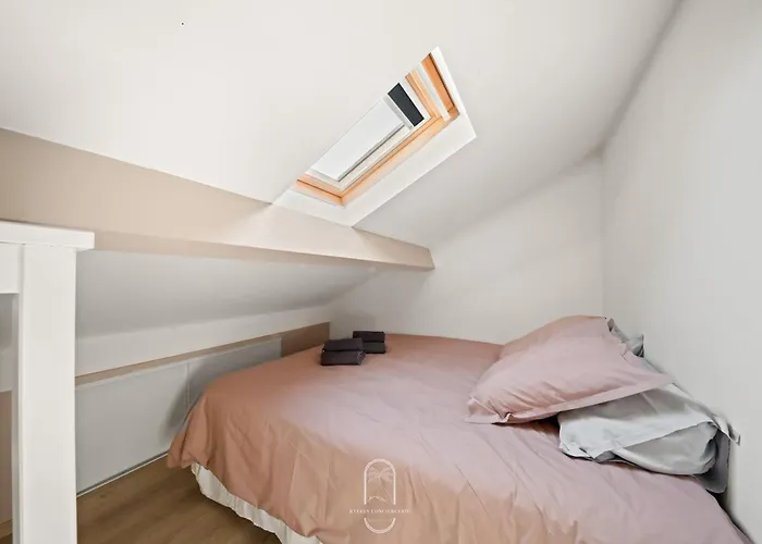 Villa De Lila , Vieux Mas En Pierres Avec Piscine *