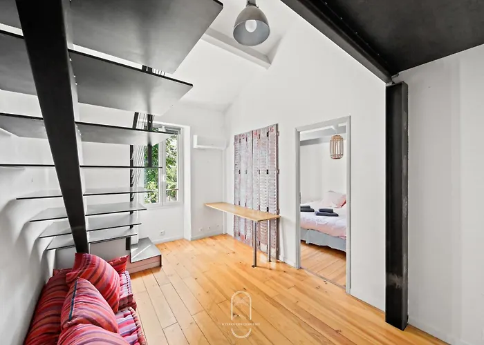 De Lila , Vieux Mas En Pierres Avec Piscine