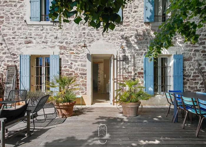 De Lila , Vieux Mas En Pierres Avec Piscine Villa *