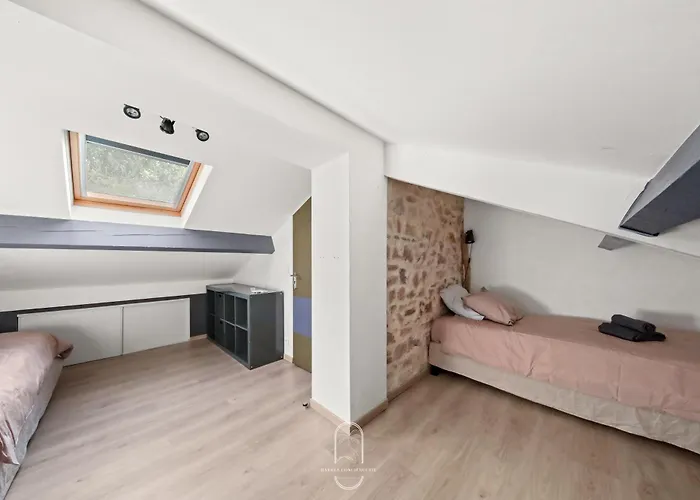 Villa De Lila , Vieux Mas En Pierres Avec Piscine Hyères