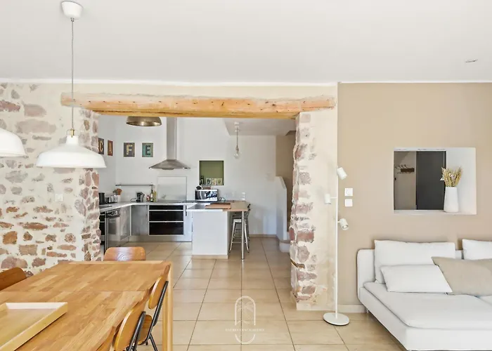 De Lila , Vieux Mas En Pierres Avec Piscine Villa