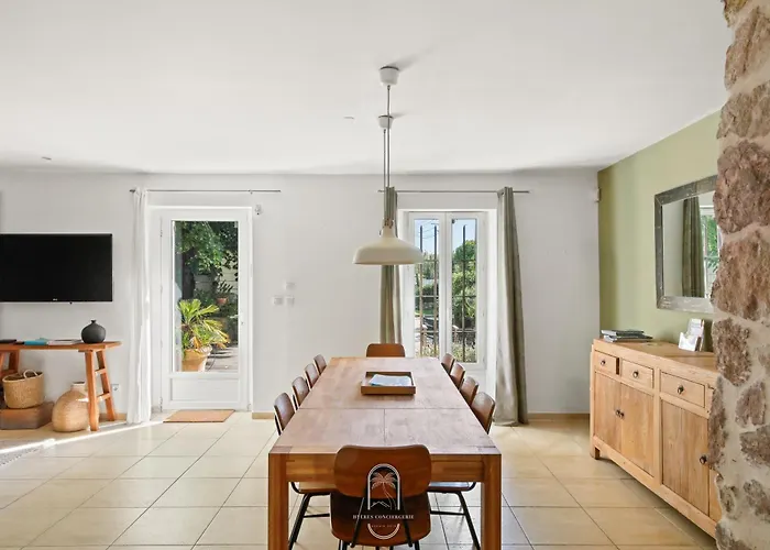 De Lila , Vieux Mas En Pierres Avec Piscine Villa