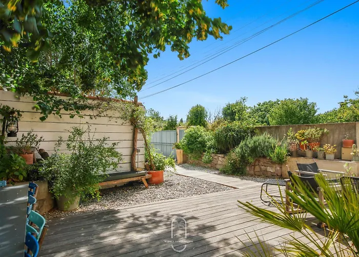 Villa De Lila , Vieux Mas En Pierres Avec Piscine